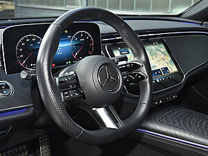 Mercedes-Benz E 220 d AMG Sport Advanced 28 navigation