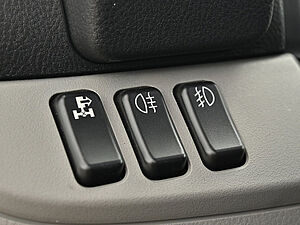 Mitsubishi Fuso Canter FUSO Canter 9C18 AMT 19 navigation