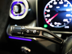 Mercedes-Benz GLC 220 d 4M Edition AMG Line 28 navigation
