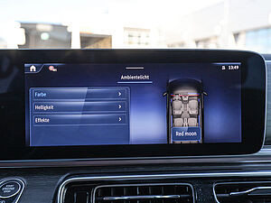 Mercedes-Benz V 300 d AVANTGARDE Extralang 11 navigation