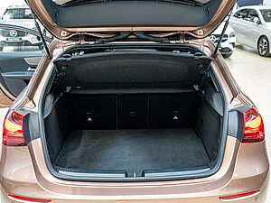 Mercedes-Benz A 250 4M Progressive Advanced 28 navigation