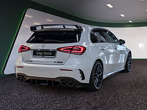 Mercedes-Benz A 45 AMG S 4M+ Aero 3 navigation