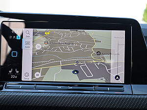 Volkswagen Golf VIII Variant R-Line Black 1.5 l eTSI DSG 13 navigation