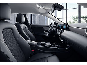 Mercedes-Benz CLA 250 e Shooting Brake 8 navigation