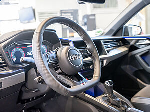 Audi A1 Sportback 25 TFSI S line 19 navigation