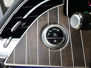 Mercedes-Benz E 220 d T Exclusive Premium 29 navigation