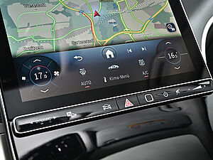 Mercedes-Benz GLC 220 d 4M AMG Line 11 navigation