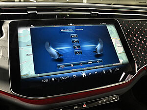 Mercedes-Benz E 200 T Avantgarde Advanced Plus 13 navigation