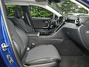 Mercedes-Benz C 300 e T Avantgarde Premium 3 navigation