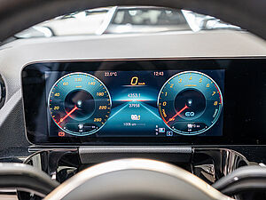Mercedes-Benz GLA 250 e Progressive 14 navigation