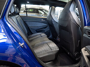 Volkswagen Golf VIII Variant R-Line 2.0 TDI DSG 4 navigation