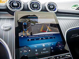 Mercedes-Benz C 220 d T AMG Line 10 navigation