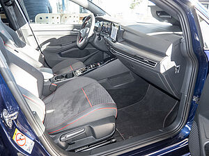 Volkswagen Golf VIII GTI Clubsport 2 navigation