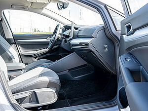 Volkswagen Golf VIII Variant GOAL 2,0 l TDI DSG 2 navigation