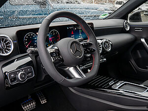 Mercedes-Benz A 200 d AMG Line 22 navigation