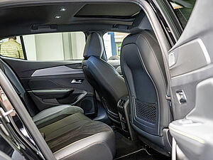 Peugeot 408 GT HYBRID 136 e-DSC 4 navigation