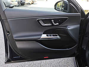 Mercedes-Benz E 300 de T Avantgarde Advanced Plus 30 navigation