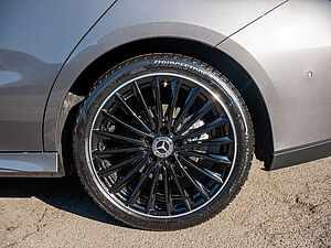 Mercedes-Benz CLA 180 SB AMG Line 5 navigation