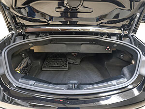 Mercedes-Benz E 200 Cabriolet AMG Sport 20" Carbon 28 navigation