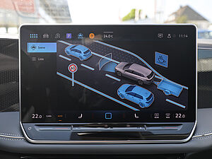 Volkswagen Passat Variant Business 1,5 l eTSI DSG 13 navigation