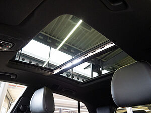 Audi Q8 50 TDI quattro S line 33 navigation