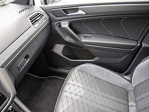 Volkswagen Tiguan Allspace R-Line 2.0 TDI 4M 15 navigation