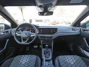 Volkswagen Taigo R-Line 1,5 l TSI 8 navigation