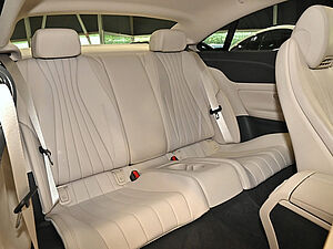 Mercedes-Benz E 220 d Coupé AMG Line 5 navigation