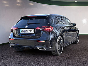 Mercedes-Benz A 180 AMG Line 3 navigation