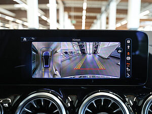 Mercedes-Benz GLA 35 AMG 4M Premium 14 navigation