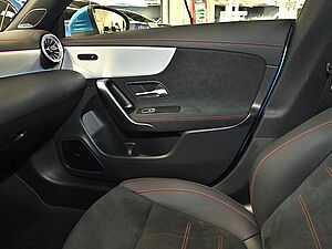 Mercedes-Benz CLA 250 4M Coupé AMG Sport Advanced Plus 15 navigation