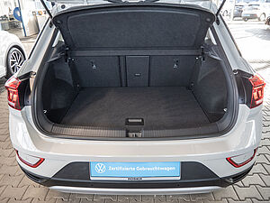 Volkswagen T-Roc Life 1.5 l TSI DSG 27 navigation