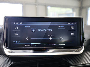 Peugeot 208 Neuer Style PureTech 100 10 navigation
