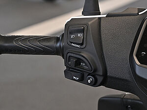 Piaggio Liberty 125 S IGET E5+ **0% Finanzierung bis zum 30.06.** 9 navigation