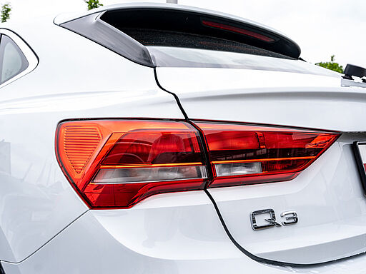  Q3 Sportback S line 35 TDI q ACC LED NAVI SHZ 27