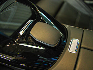 Mercedes-Benz AMG GT 63 4M+ Performance-Sitz Dyn+ 16 navigation