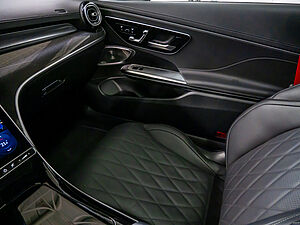 Mercedes-Benz CLE 450 4M Coupé AMG Line 13 navigation