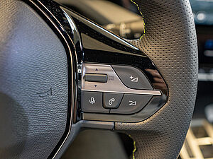 Peugeot 308 e-GT 156 14 navigation