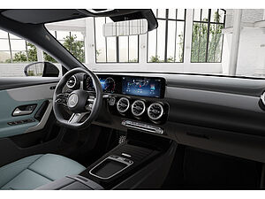 Mercedes-Benz CLA 200 d Coupé AMG Sport Premium Advanced Plus 4 navigation
