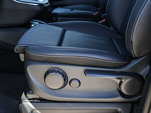 Mercedes-Benz V 300 d AVANTGARDE Extralang 9 navigation