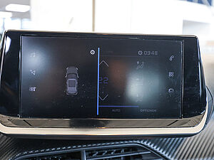 Peugeot 2008 Active Pack 13 navigation