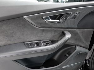 Audi RS Q8 4.0 TFSI Dynamic Keramik Pano ACC HUD 22 navigation