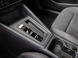 Volkswagen Golf VIII Variant Life 2.0 TDI DSG 17 navigation