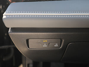 Volkswagen Passat Variant Business 1,5 l eTSI DSG 28 navigation