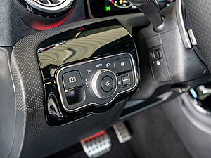 Mercedes-Benz CLA 200 d Coupé AMG Sport Premium 19 navigation