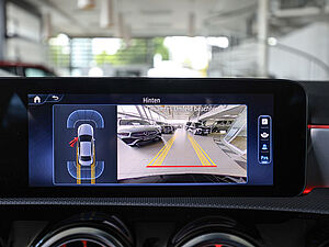 Mercedes-Benz A 250 4M AMG Sport Advanced Plus 13 navigation