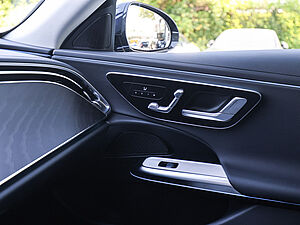 Mercedes-Benz E 300 de T Avantgarde Advanced Plus 18 navigation