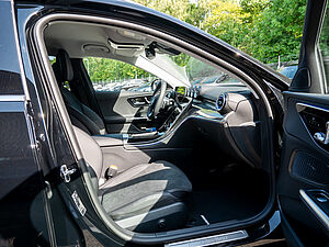 Mercedes-Benz C 220 d T AMG Line 2 navigation