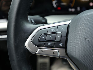 Volkswagen Golf VIII Move 1.5 TSI 30 navigation