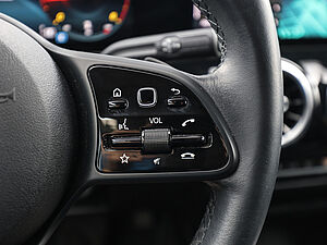 Mercedes-Benz GLA 200 d Progressive 20 navigation